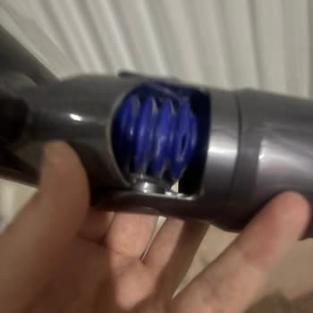 Dyson V15 Zemin Başlığında Çatlama Sorunu!