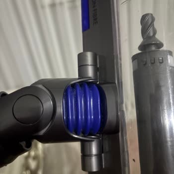 Dyson V15 Zemin Başlığında Çatlama Sorunu!