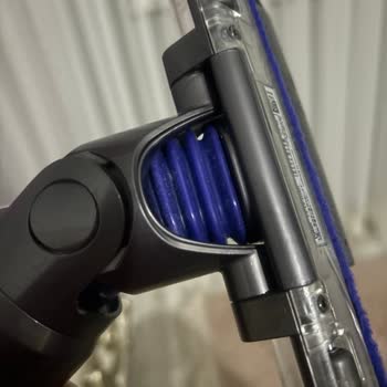 Dyson V15 Zemin Başlığında Çatlama Sorunu!