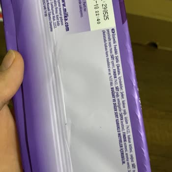 Milka Çikolatanın İçinden Çıkan İstenmeyen Madde Şoku
