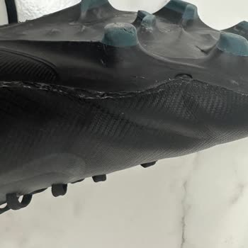 Nike Kramponun Kısa Sürede Bozulması