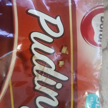 Dorbi Puding İçinde Diş Parçaları