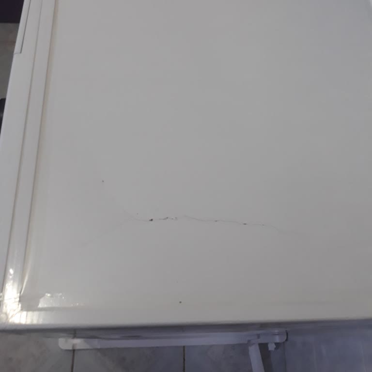 Kırık Çamaşır Makinesi Ve İlgisizlik