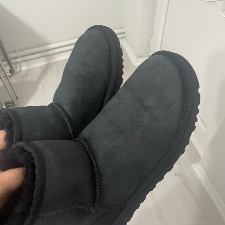Ugg Botlarımın Rengi Hızla Soldu Ve Şok Marketten Yanıt Alamadım