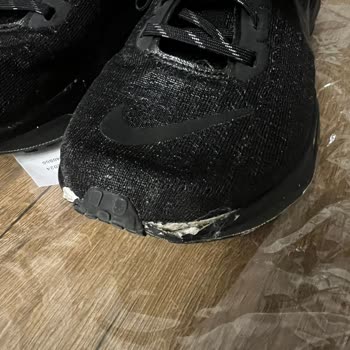 Kalitesiz Nike Ayakkabının Hayal Kırıklığı