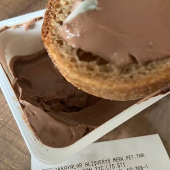 Choco Labne Ürününde Küf Problemi ve Tüketim Tarihi Şüpheleri