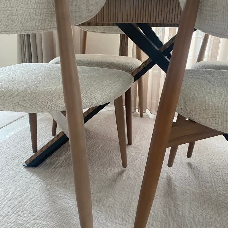 Ergül Mobilya'dan Aldığımız Sandalyelerin Renk Farklılıkları