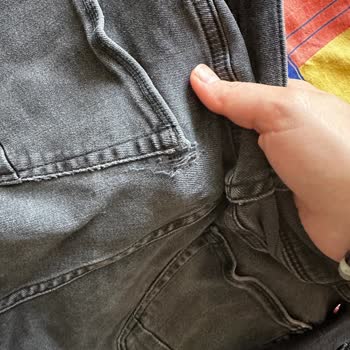 Colin's Pantolonların Dayanıklılık Sorunu Ve Yetersiz Müşteri Hizmeti