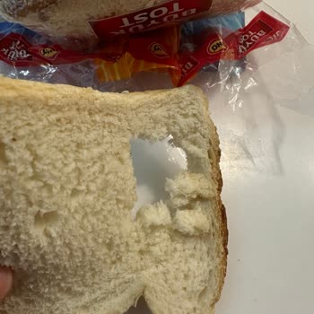 UNO Tost Ekmeğinde Hayal Kırıklığı: Küf Ve Sertlik Sorunu