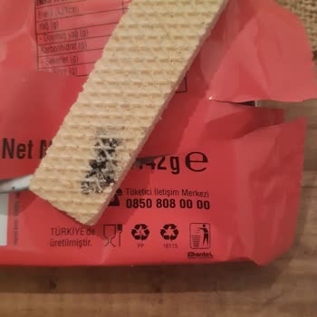 Çilekli Kremalı Gofretin Renk Sorunu