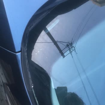Renault Megane 4 Window Trim Deteriorated After 6 Years