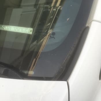 Renault Megane 4 Window Trim Deteriorated After 6 Years