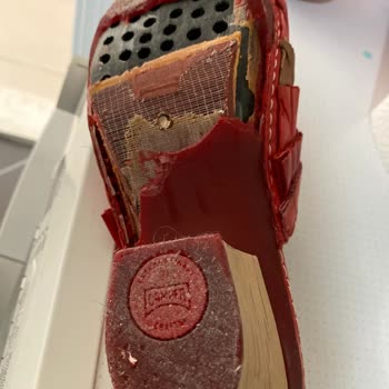 Camper Terliklerinin Dayanıklılığı Hayal Kırıklığı Yarattı