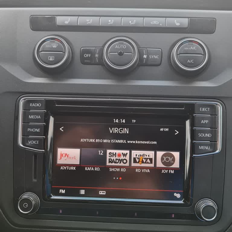 Volkswagen Caddy Dokunmatik Ekran Kronik Sorunu