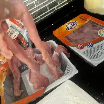 Dilimsiz Göğüs Etiyle Mahcubiyet