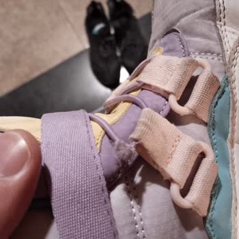 Vicco Kısa Sürede Yıpranan Ayakkabı İçin Uzun İnceleme Süresi!