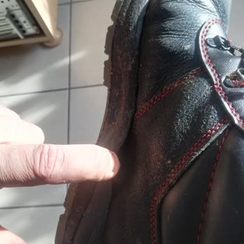 YDS Boots Su Geçirmez İş Botu Hayal Kırıklığı