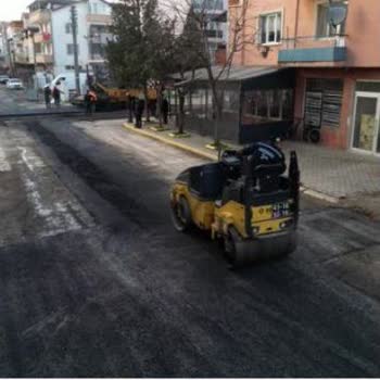 Kocaeli Büyükşehir Belediyesi Belediye Asfaltlama Ve Yama Çalışması