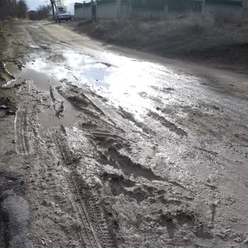 Uşak Belediyesi'nin Çamur Sorununa Çözüm Bulamaması