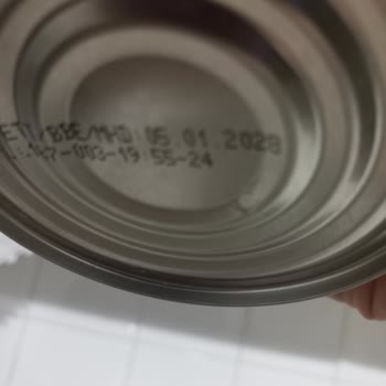 BİM'den Aldığım Konserve Mısırın Kötü Kokusu Ve Güven Sorunu