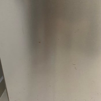 Liebherr Buzdolabında Paslanma Ve Yetersiz Servis Hizmeti