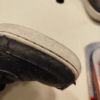 Deichmann Nike Ayakkabımda Deri Soyulması Ve Kırılma Sorunu!