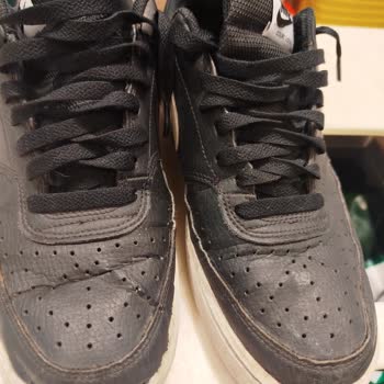 Deichmann Nike Ayakkabımda Deri Soyulması Ve Kırılma Sorunu!