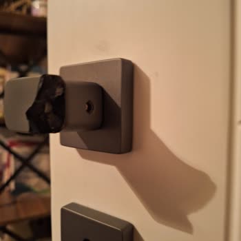 Kalitesiz Kapı Kolları Ve Üretim Hatası