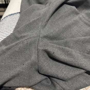 Mango'dan Aldığım Ürün İlk Günden Tüylenmeye Başladı