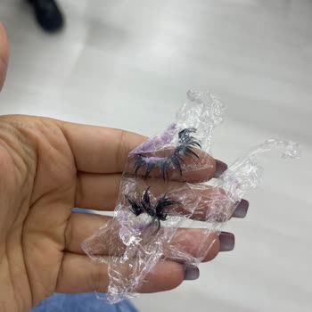 Jet Kirpik İşlemi Sonrası Göz Sağlığım Tehlikede