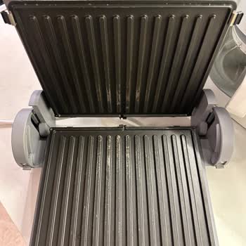 Arçelik K 8180 Toast Machine Plates Peeling and No Replacement Available