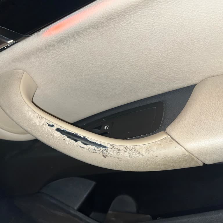 BMW X1 Kapı Kollarındaki Kalite Sorunu