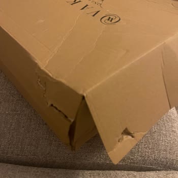 Vakko Özensiz Paketleme Ve Eksik Hediye