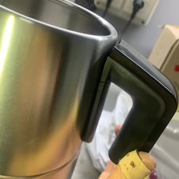 Kusurlu Çay Makinesi Ve İletişim Sorunları