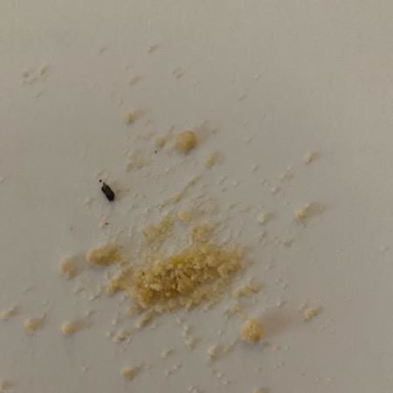Bebek Tarhanasında Yanık Parçalar Ve İstenmeyen Koku