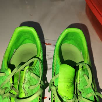 Nike Ayakkabıda Topuk Sorunu Ve Barçın'ın İlgisizliği