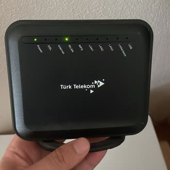 Türk Telekom İnternet Kesintisi: Çözüm Bekleyen Müşteri