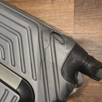 Experiencia negativa con Turkish Airlines, equipaje dañado sin solución