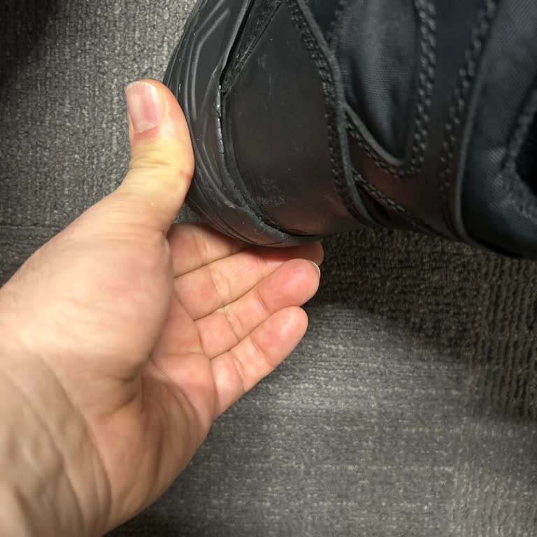 YDS Boots Sağ Ayak Tabanında Beklenmedik Açılma Sorunu