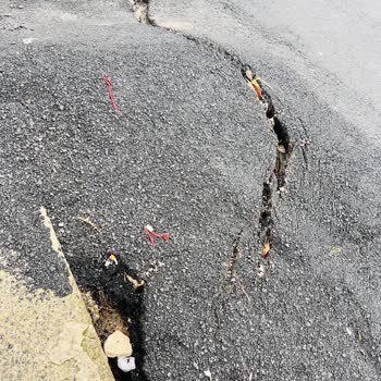 TOKİ İnşaatının Yol Açtığı Tehlike: Acil Önlem Talebi