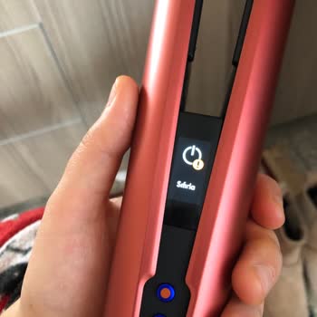 Dyson Airstrait: Yüksek Fiyat, Düşük Performans!