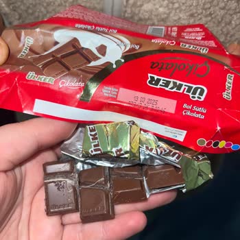 Küflü Çikolata Şoku!