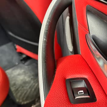 BMW Araçta Kapı Kolu Deformasyonu Sorunu