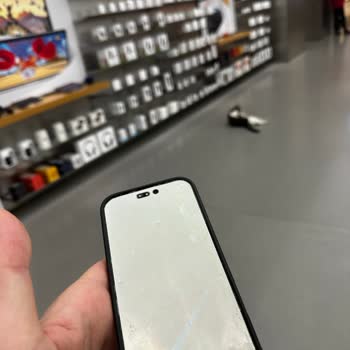 Beklenmedik Ekran Kaybı Ve Yetersiz Müşteri Hizmeti