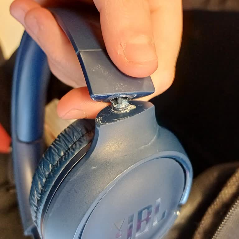 JBL 570BT Kulaklıkta Tekrarlayan Ses Sorunu