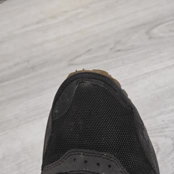 Skechers Ürününün Su Sızdırmazlık Sorunu Ve İlgisizlik