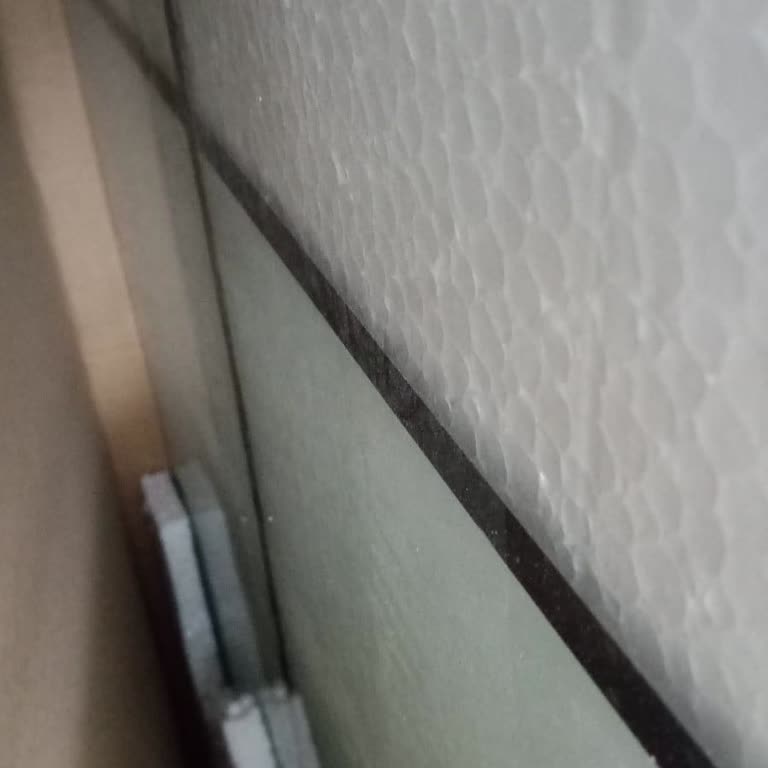 Yanlış Desenli Cam Ve Ulaşılamayan Müşteri Hizmetleri