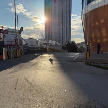Güvenlik Görevlisinin Saygısız Tavırları