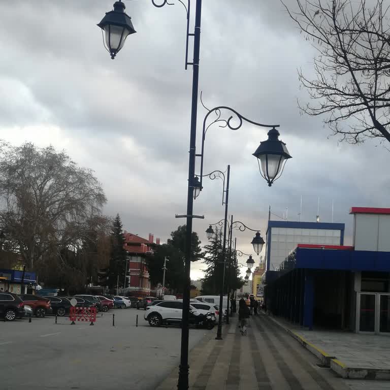 Konya YHT Garı'ndaki Sokak Aydınlatma Sorunu