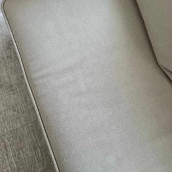 Silinebilir Koltuklar Leke Tutuyor, Çözüm Yok
